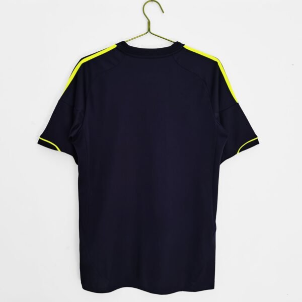 Real Madrid 12/13 Shirt - Image 2